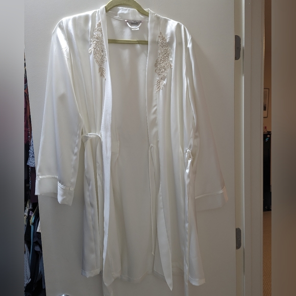 Bridal, Linea Donatella Lingerie 2 piece Set - Picture 12 of 16